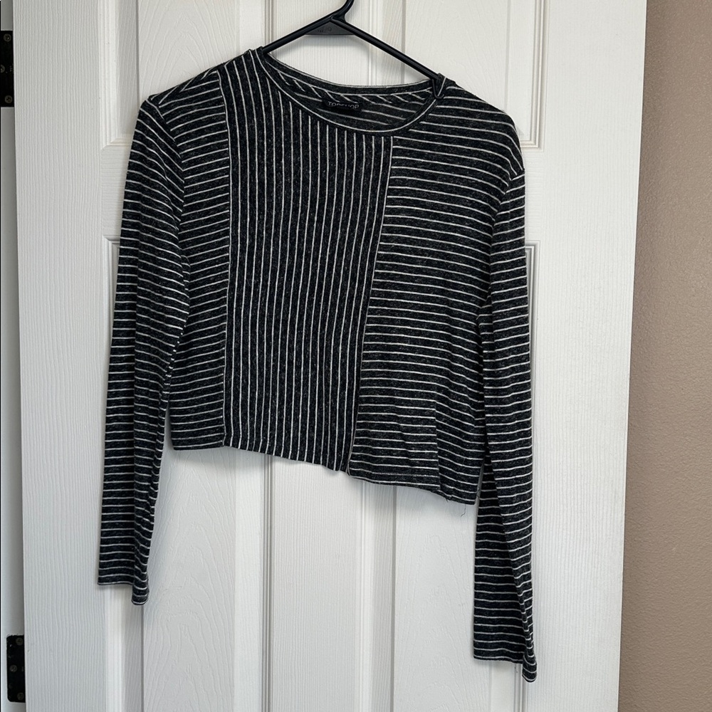 Cute crop top in from the top shop